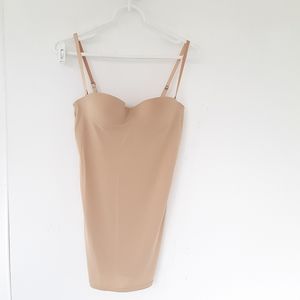 VICTORIAS SECRET BUSTIER BODY SHAPER UNDERWIRE NUDE BRA LINGERIE Size 36B